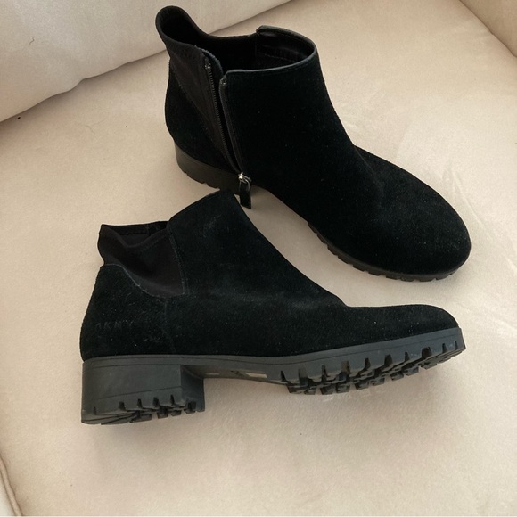 DKNY suede leather winter booties sz 10/41 NWOT - Picture 2 of 7
